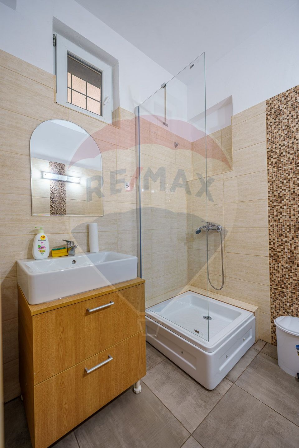 REZERVAT! Apartament cu 3 camere boxa si garaj - Matei Voievod