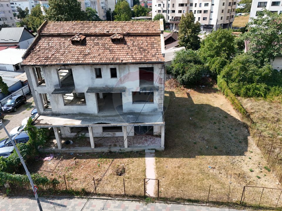 600sq.m Commercial Space for sale, Central area