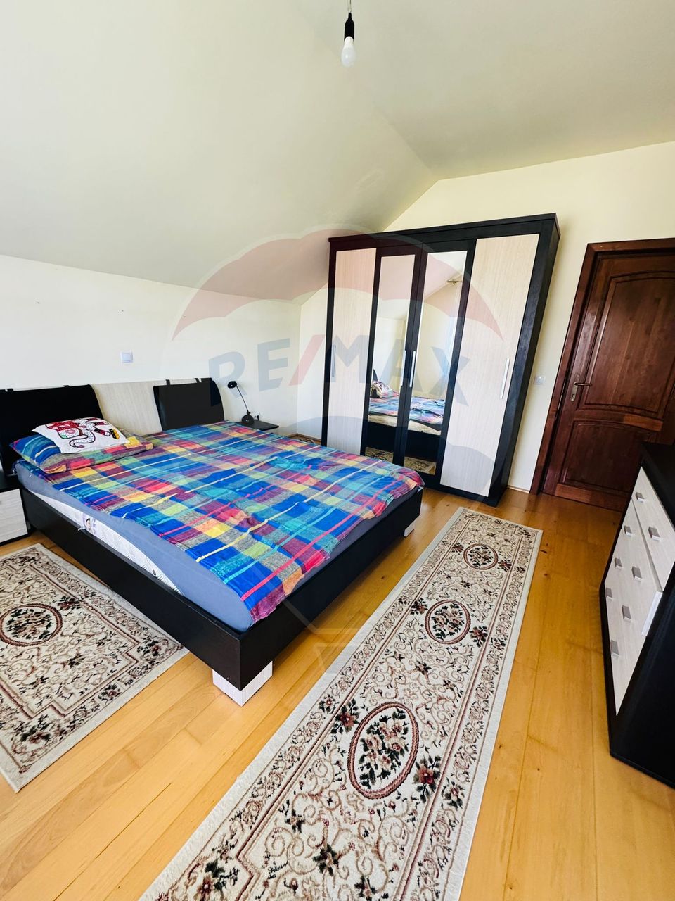 5 room House / Villa for sale, Sud-Est area