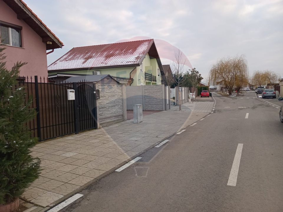 4 room House / Villa for sale