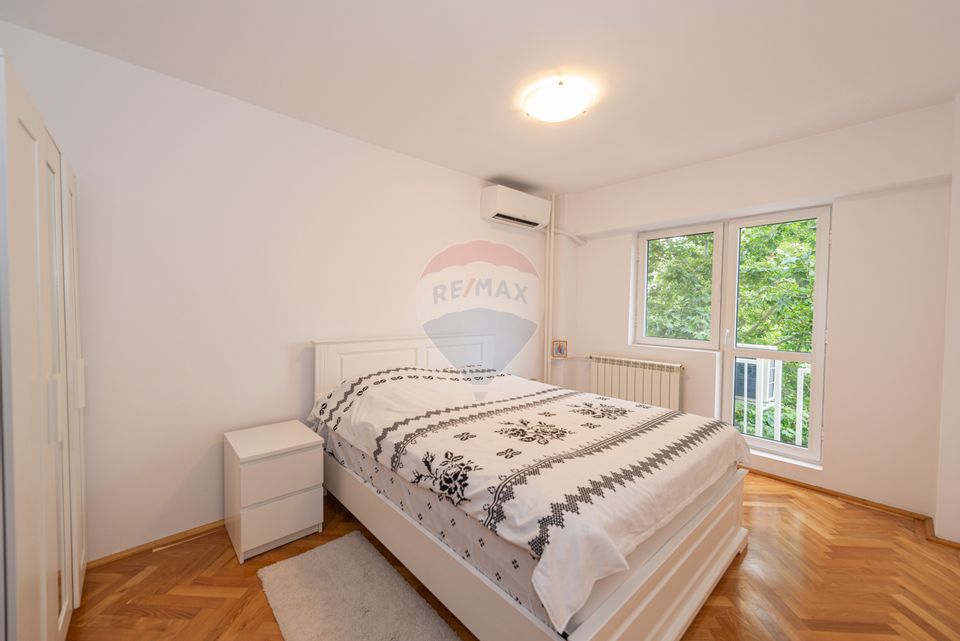 Apartament de vanzare 3 camere în zona Unirii, Mircea Voda