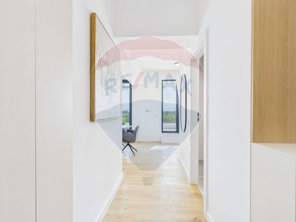 Apartament utilat complet, prima inchirere, cu terasa de 25 mp