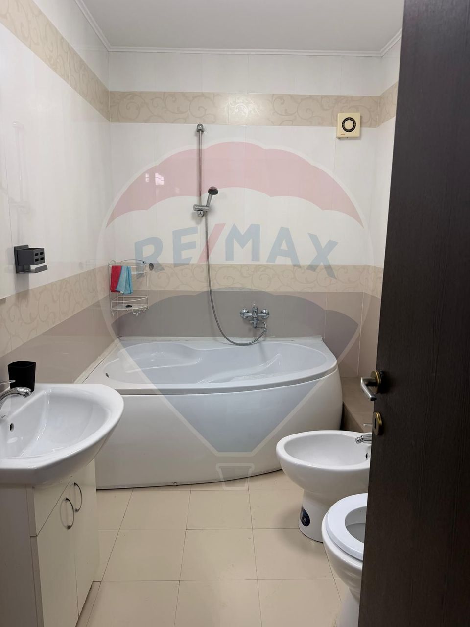 3 room Apartment for sale, Nufarul area