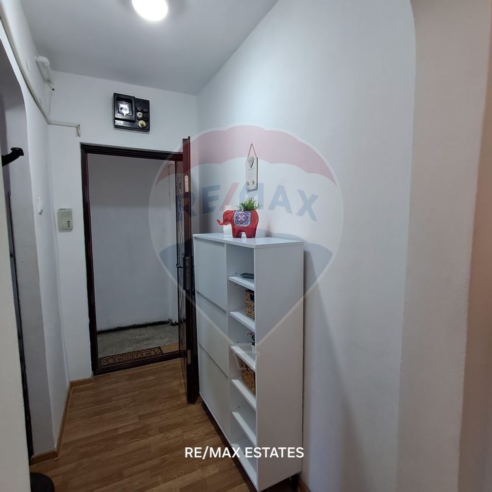 Apartament de vânzare – 2 camere semidecomandat