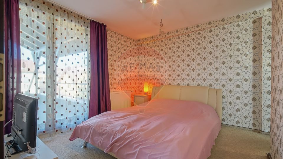 6 room House / Villa for sale