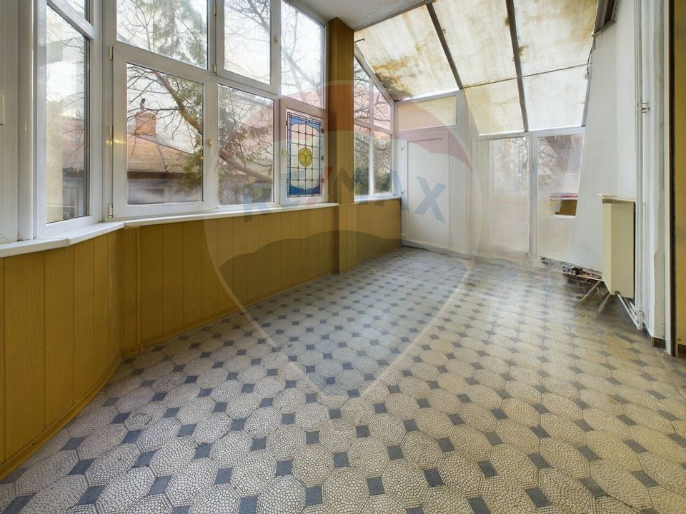 De vanzare un spațiu comercial 5 camere Ultracentral