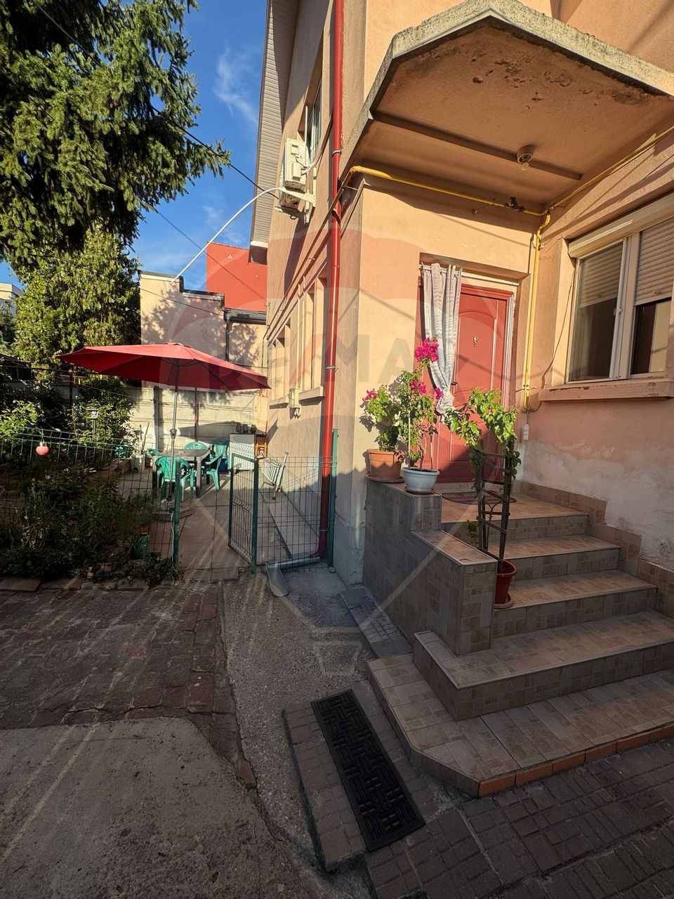 3 room House / Villa for sale, Central area