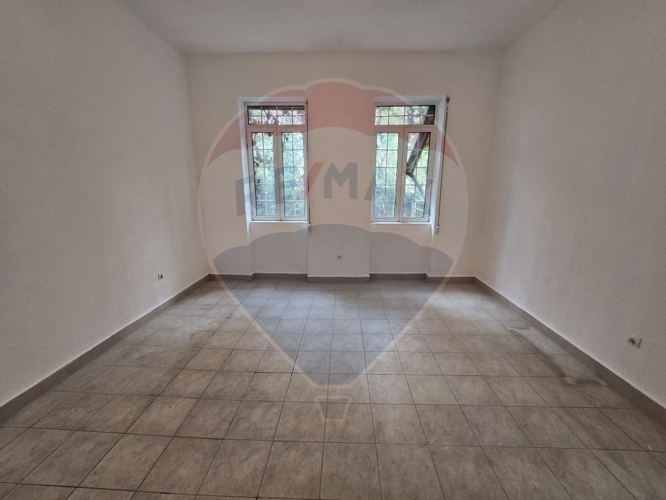 DE VANZARE Casă / Vilă cu 11 camere de vânzare în zona Parcul Carol