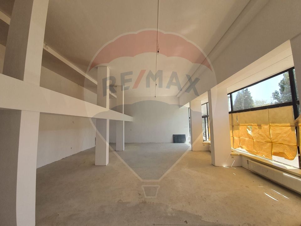 360sq.m Commercial Space for rent, Central area
