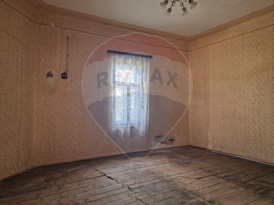 5 room House / Villa for sale, Central area