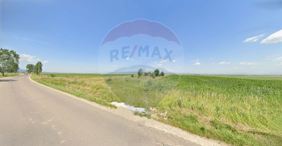 Land 9,750sqm Halchiu / Drumul Principal