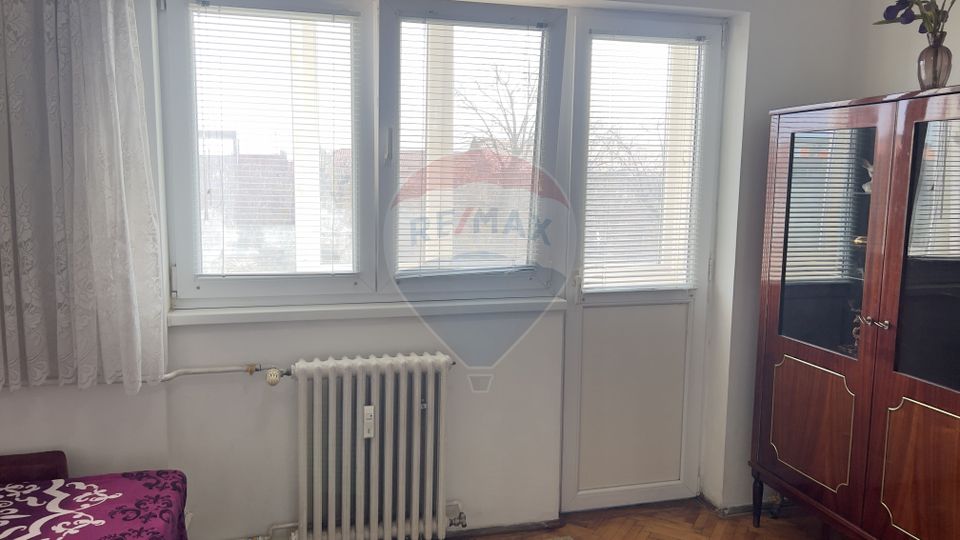 Apartament cu 3 camere de închiriat în zona Podgoria