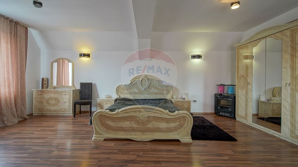 14 room Hotel / Pension for rent, Astra area