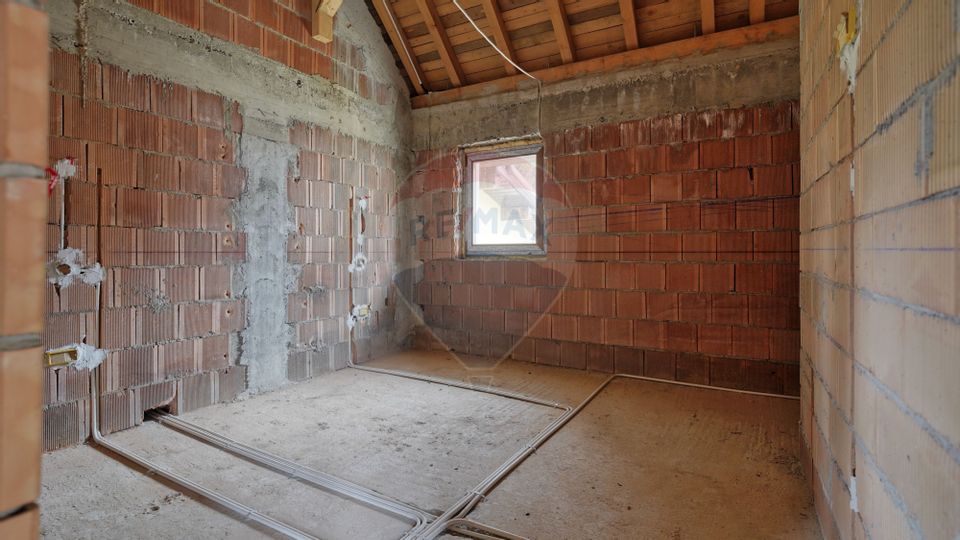 Casă / Vilă cu 6 camere de vânzare în Predeal