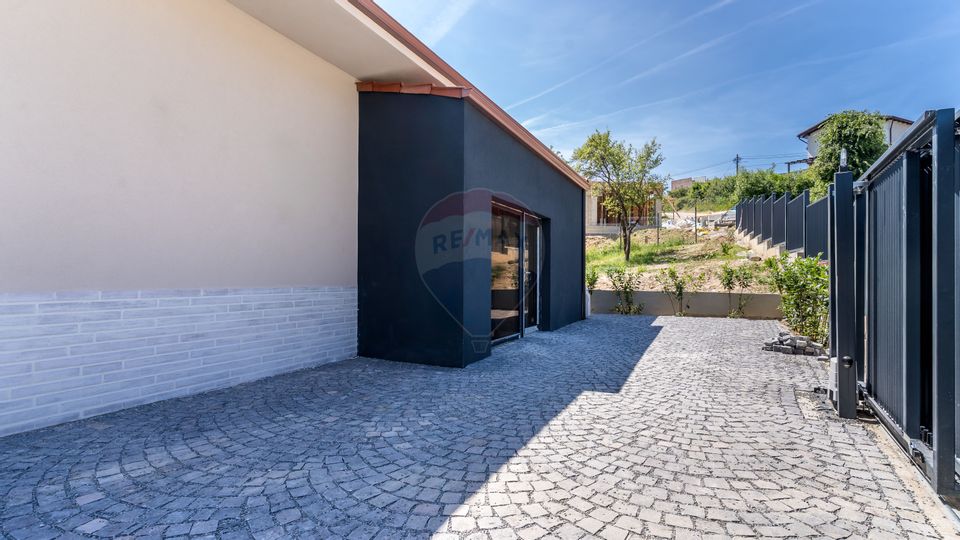 Casa individuala, 5 camere, 60mp terase, teren 750mp,comision 0