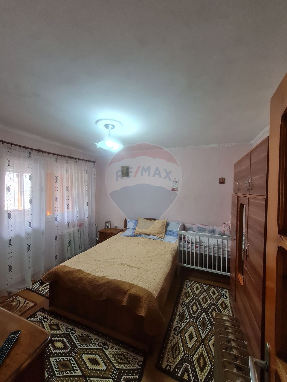 Apartament cu 2 camere de vânzare în zona Est