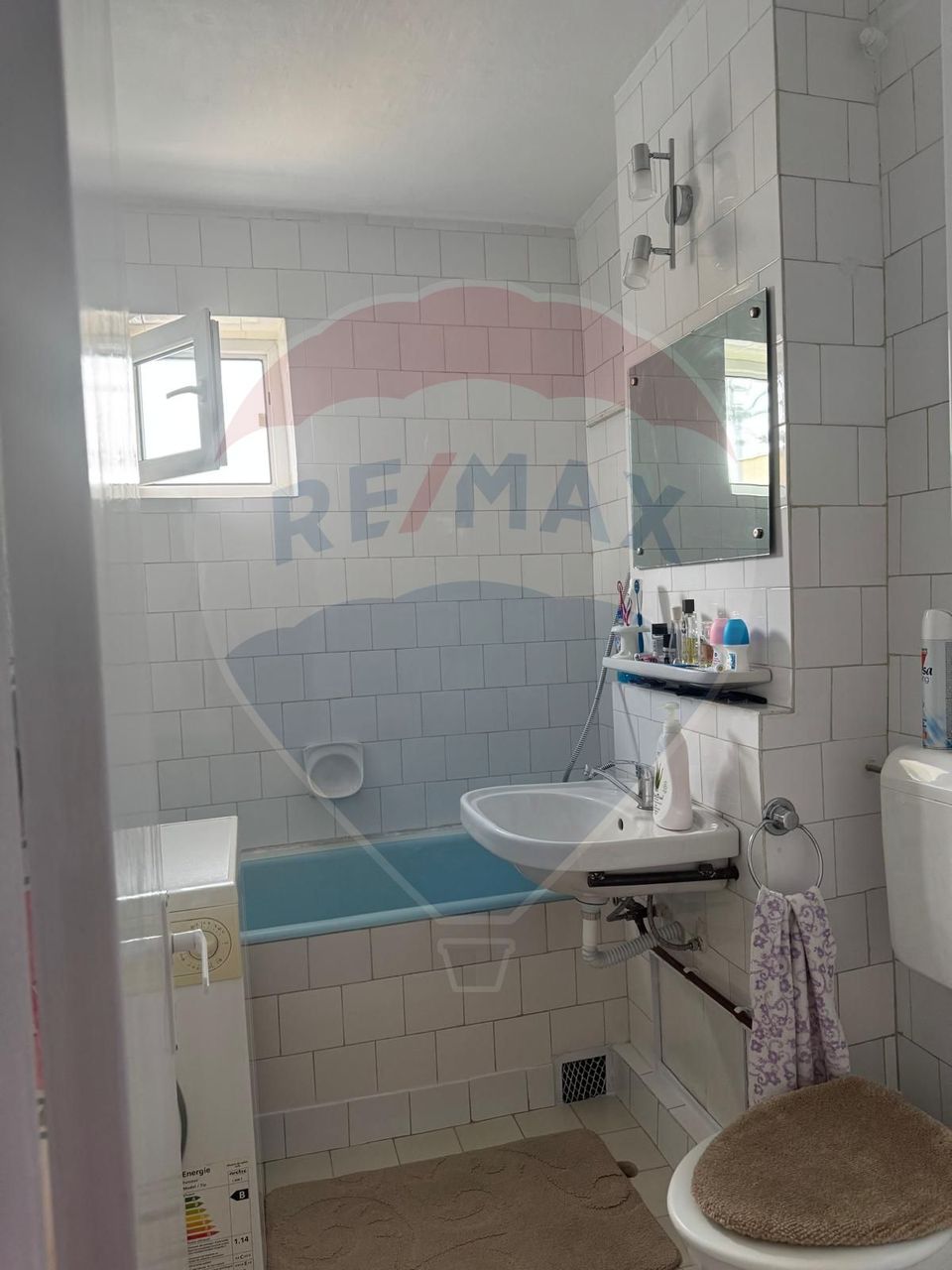Apartament 3 cam.decomandat  cu centrala-Piata Uta/stadion