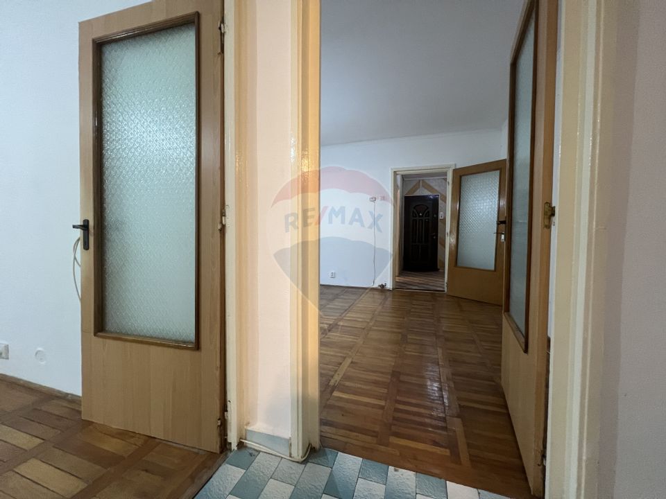 Apartament 2 SD cu balcon+BOXA de vânzare în zona Alexandru cel Bun