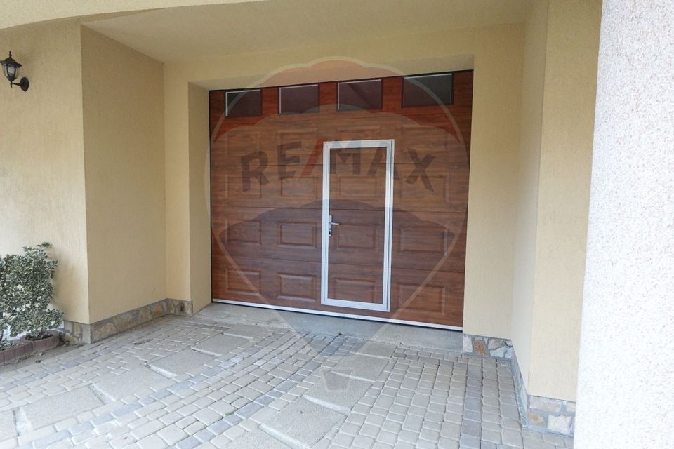 11 room House / Villa for sale