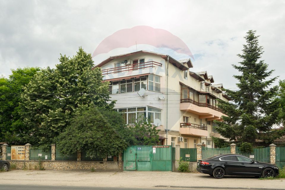 Apartament cu 3 camere de vânzare în zona Sud