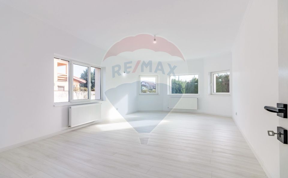 Casă / Vilă de vanzare in Buftea, centru