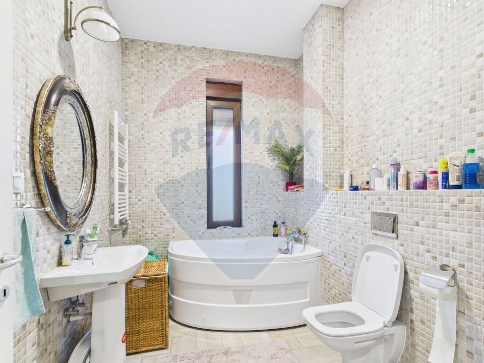 Casa pasiva autonoma Peris Cocioc 380 mp utili P+M teren 1040 mp