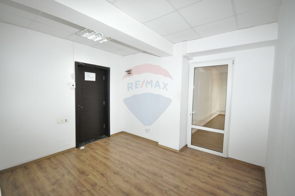 110sq.m Office Space for rent, Centrul Civic area