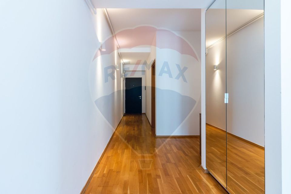 Apartament 3 camere de închiriat în Pipera, loc parcare, terasa 95mp