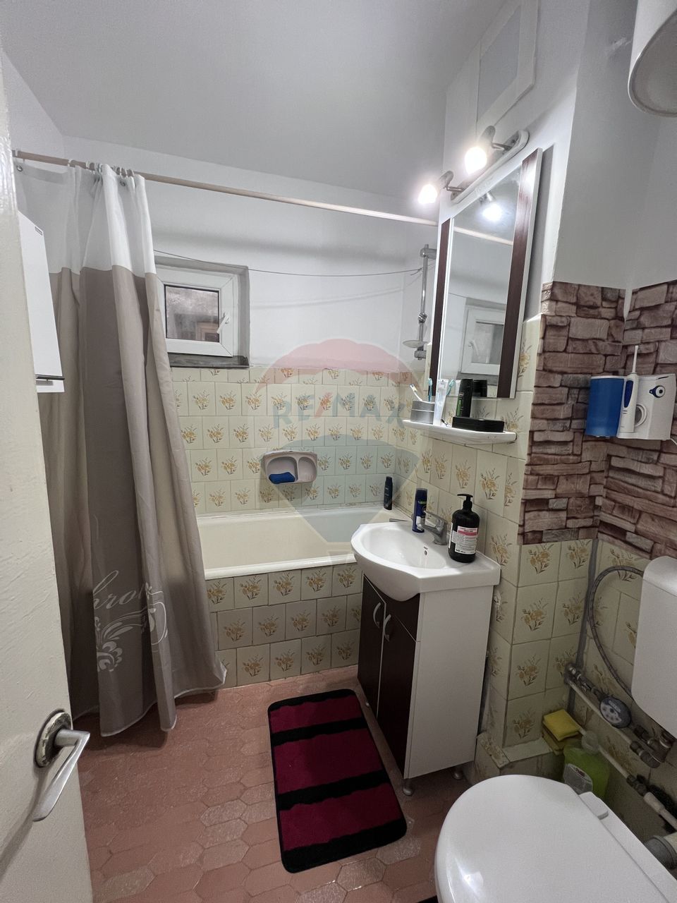 Apartament cu 2 camere de vânzare în zona Mazepa 1
