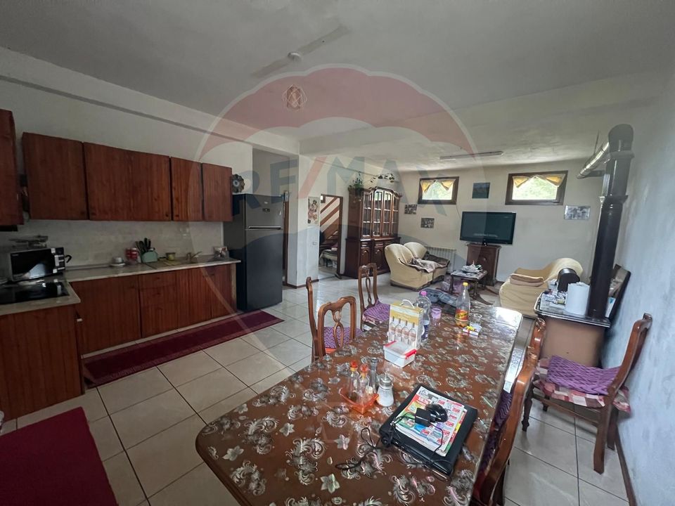 6 room House / Villa for sale