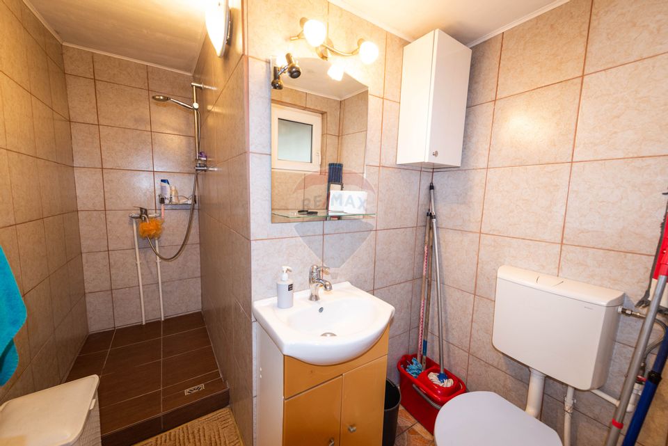 Casa de vanzare 3 camere, teren 410 mp, Parc Bazilescu