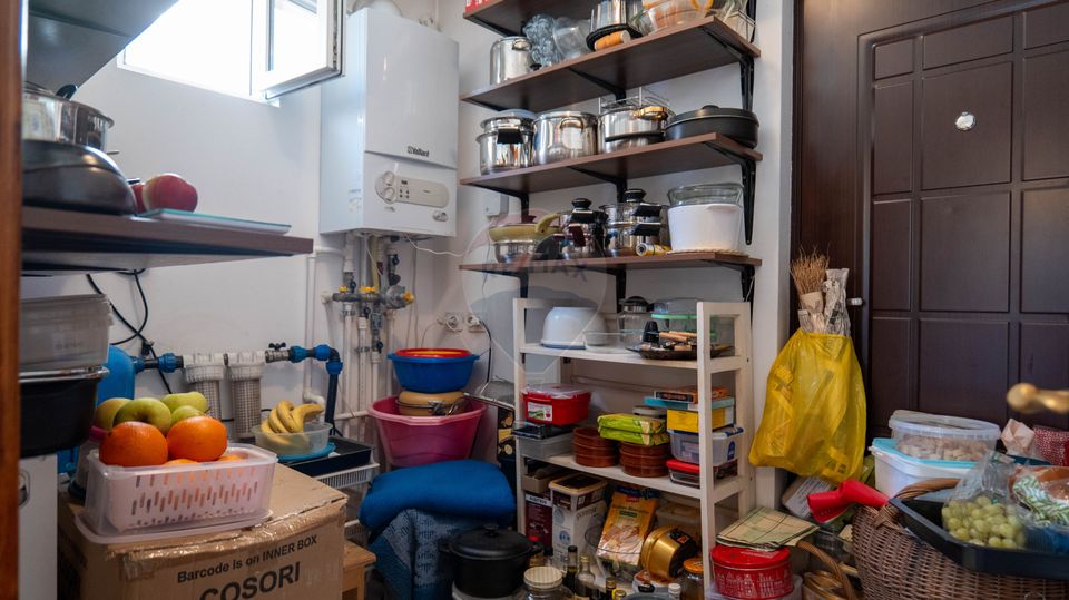 Vanzare vilă Bacu P+1+Pod, livadă, acces rapid A0/A1/Centură