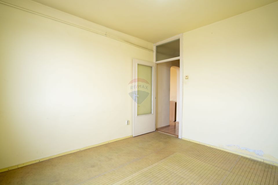De vânzare apartament cu 4 camere, Bulevardul Decebal