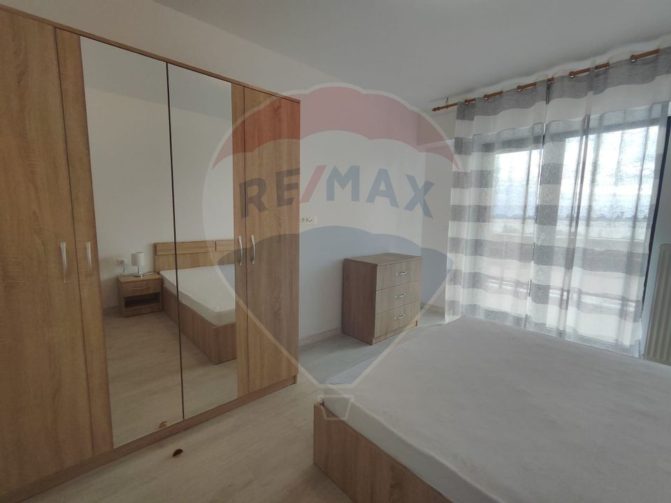 Apartament cu 2 camere de închiriat în zona Republica