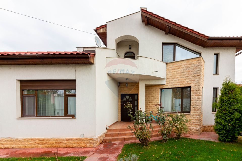 Villa with 5 rooms for sale in Buftea area