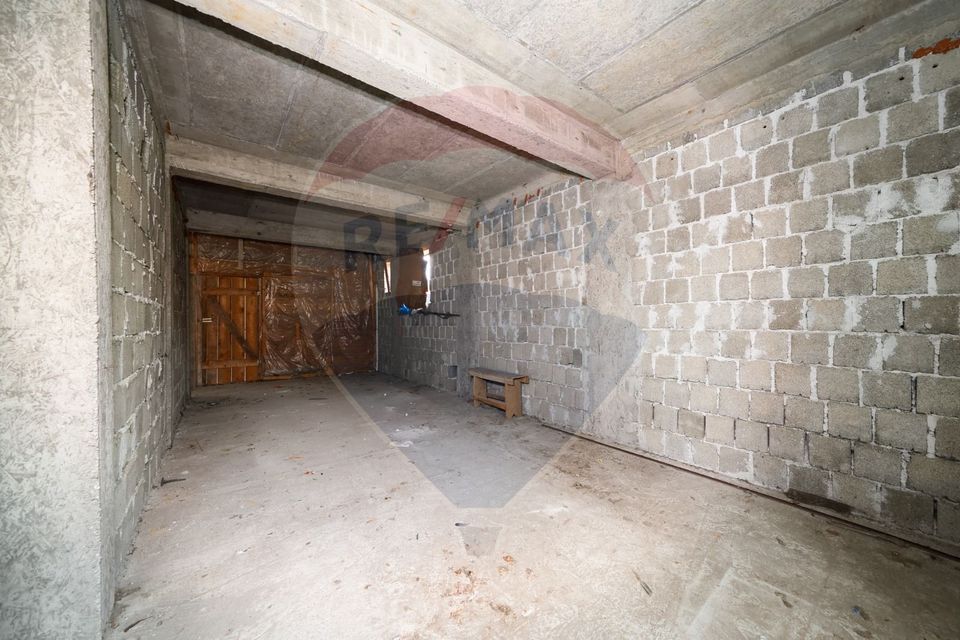 CASA LA ROSU | TOMIS 21 | 325MP | 346MP CURTE | 470 TEREN |ACCES AUTO