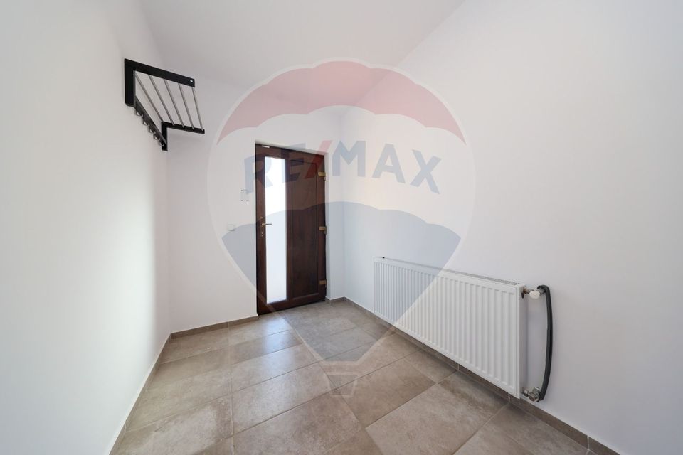 4 room House / Villa for sale