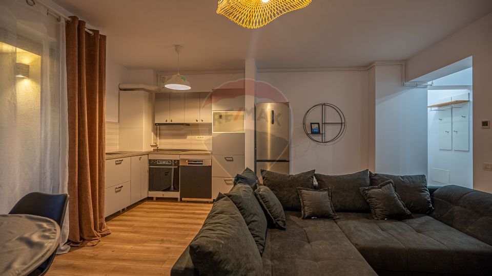 Apartament cu 2 camere de închiriat/Pet-friendly