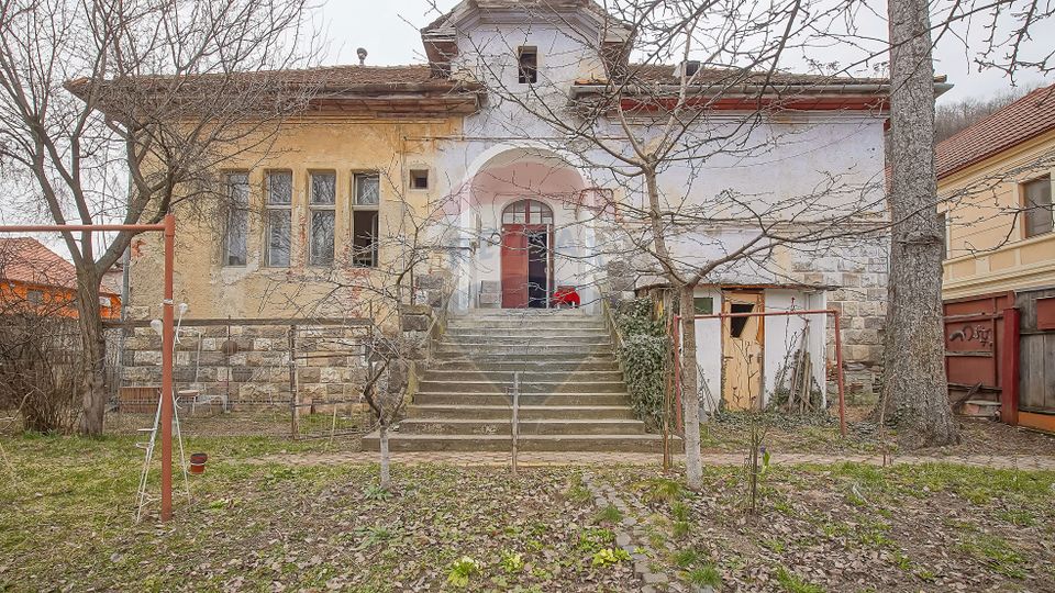 Comision 0% | Garsonieră la casă, curte comună– Matei Basarab