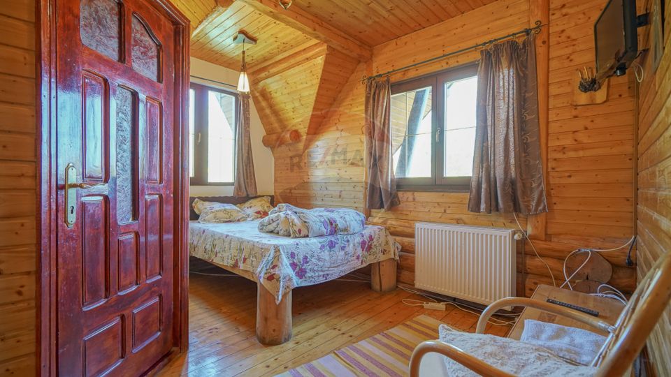 8 room House / Villa for sale