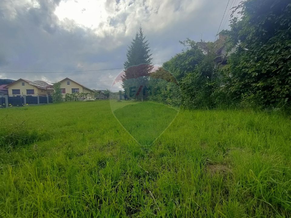 Teren intravilan de vanzare