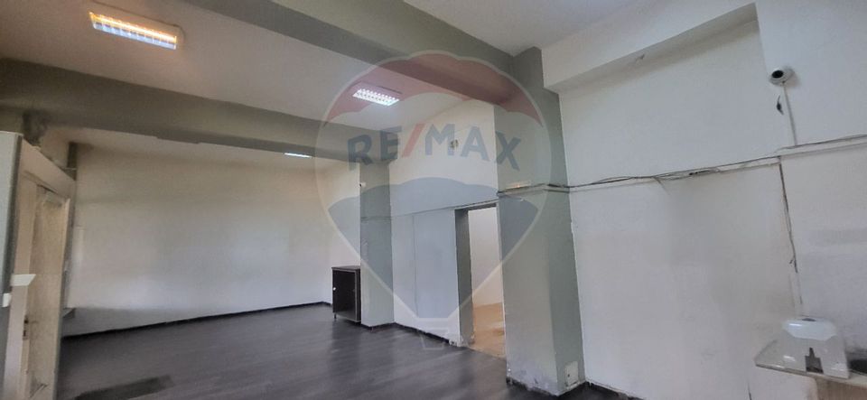 121sq.m Commercial Space for rent, Aradul Nou area