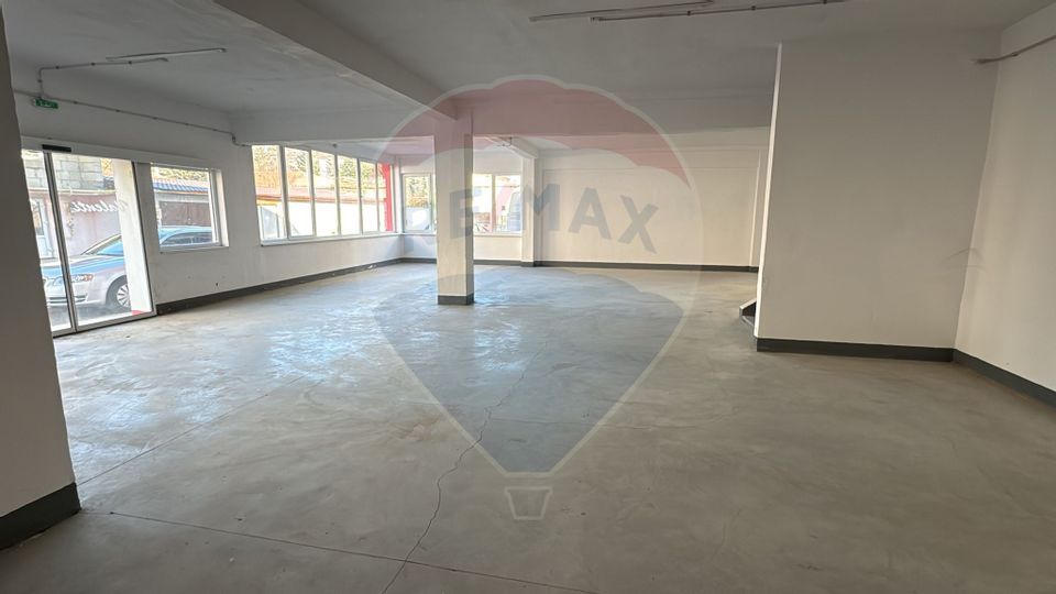 De închiriat spațiu comercial 754 mp în Marghita, Bihor