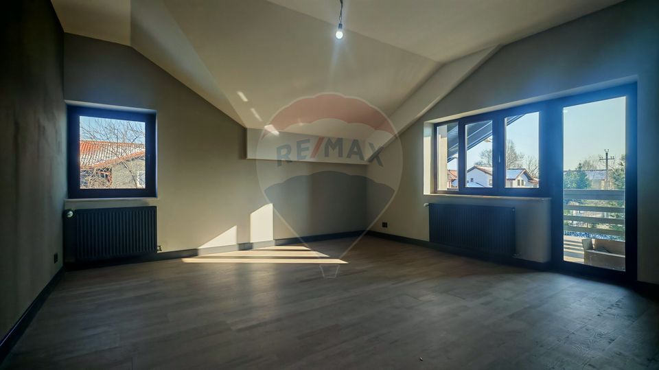 4 bedroom villa for sale I Corbeanca I Blue Lagoon