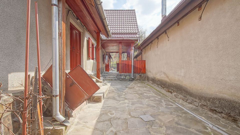 5 room House / Villa for sale