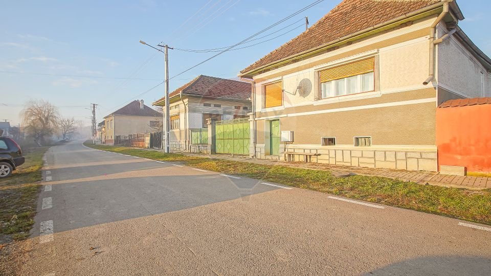 6 room House / Villa for sale