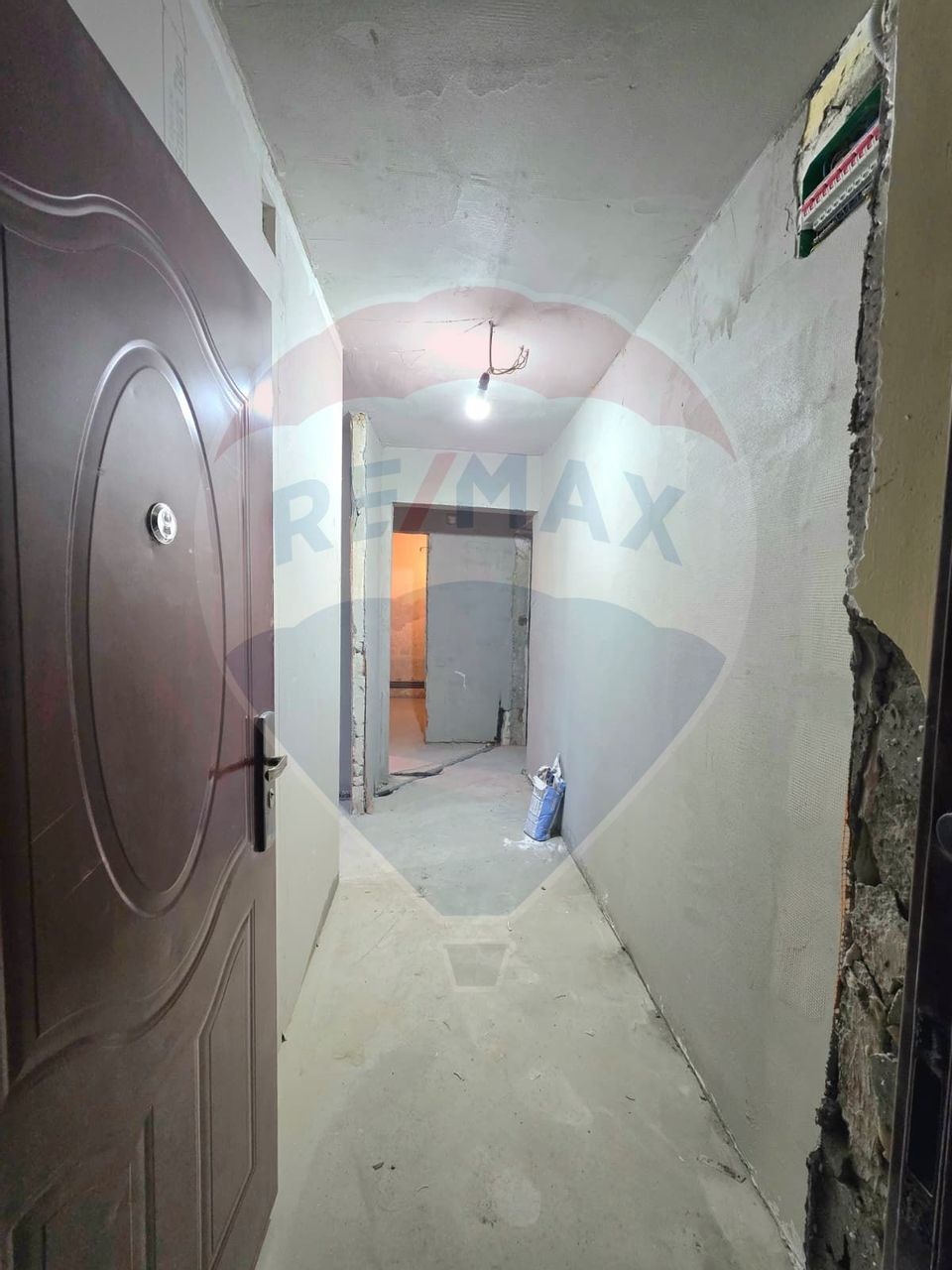 Apartament cu doua camere Vitrometan