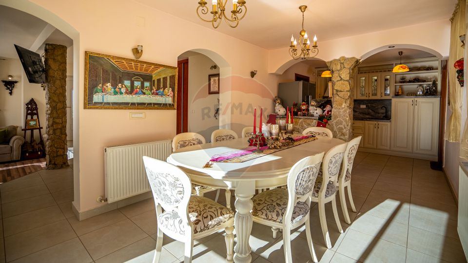5 room House / Villa for sale