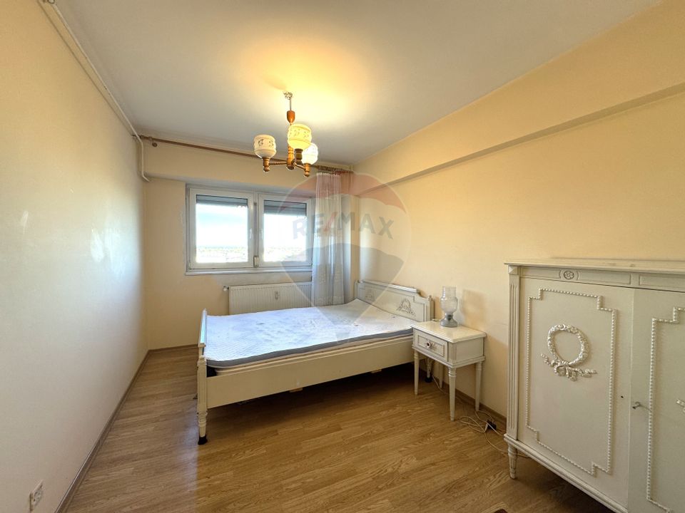 Apartament 3 camere I de renovat - Sos Colentina, Mol Colentina