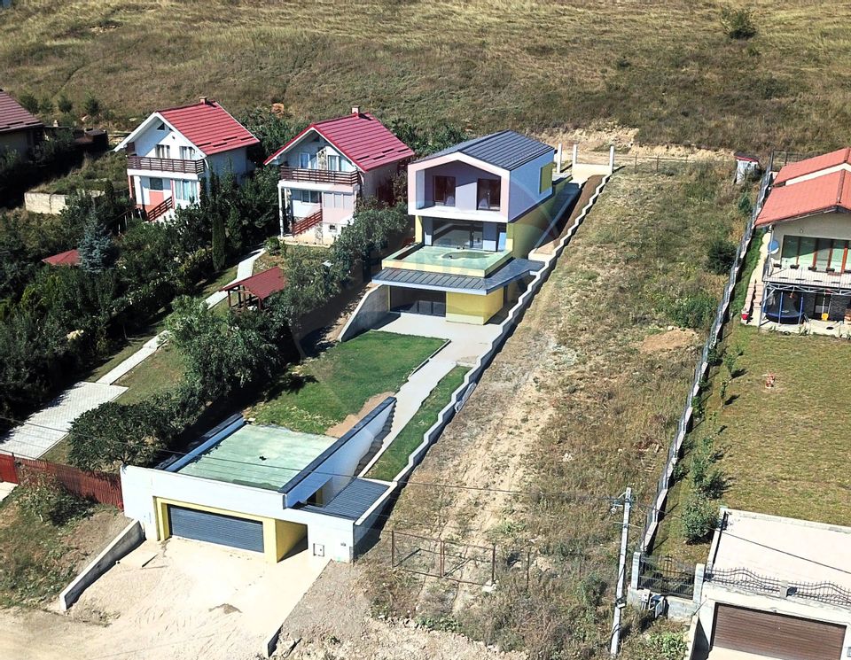 Casa premium de vanzare in Campenesti!
